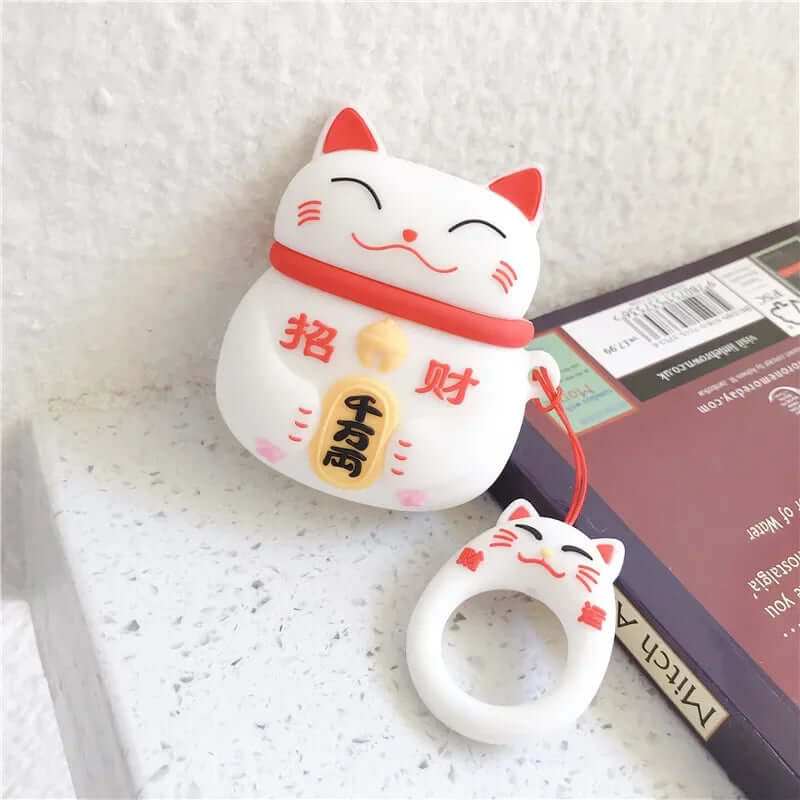 Lucky Cat Airpods Case white